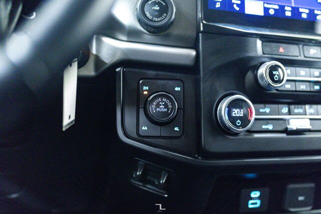 2023 Ford Expedition 4x4 SSV Nav Bcam 3rd Row Red Deer AB