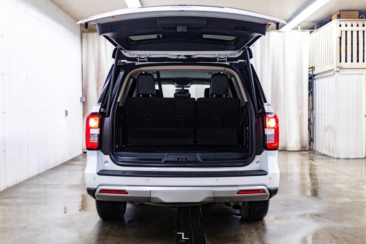 2023 Ford Expedition 4x4 XLT Luxury Leather Nav BCam Red Deer AB