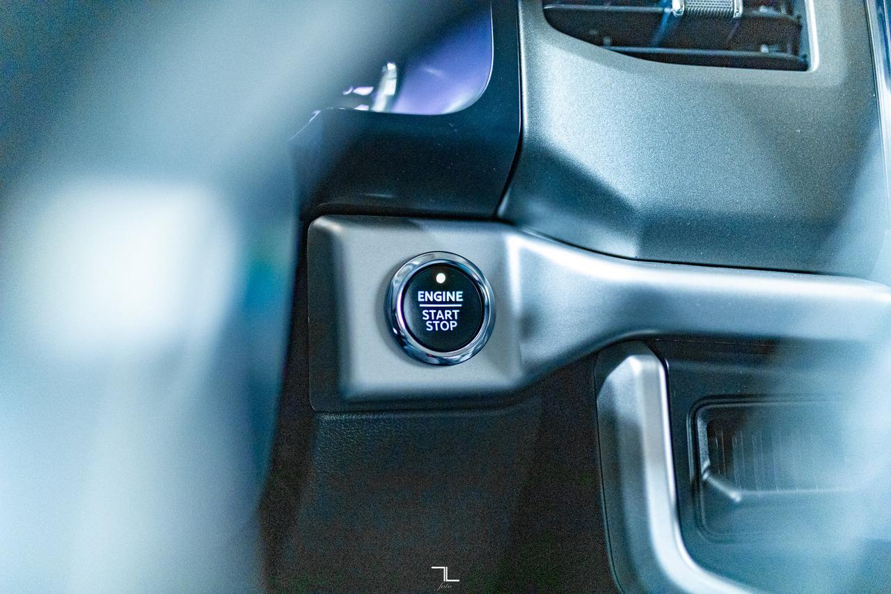 2023 Ford Expedition AWD XLT Nav BCam PSeat Red Deer AB