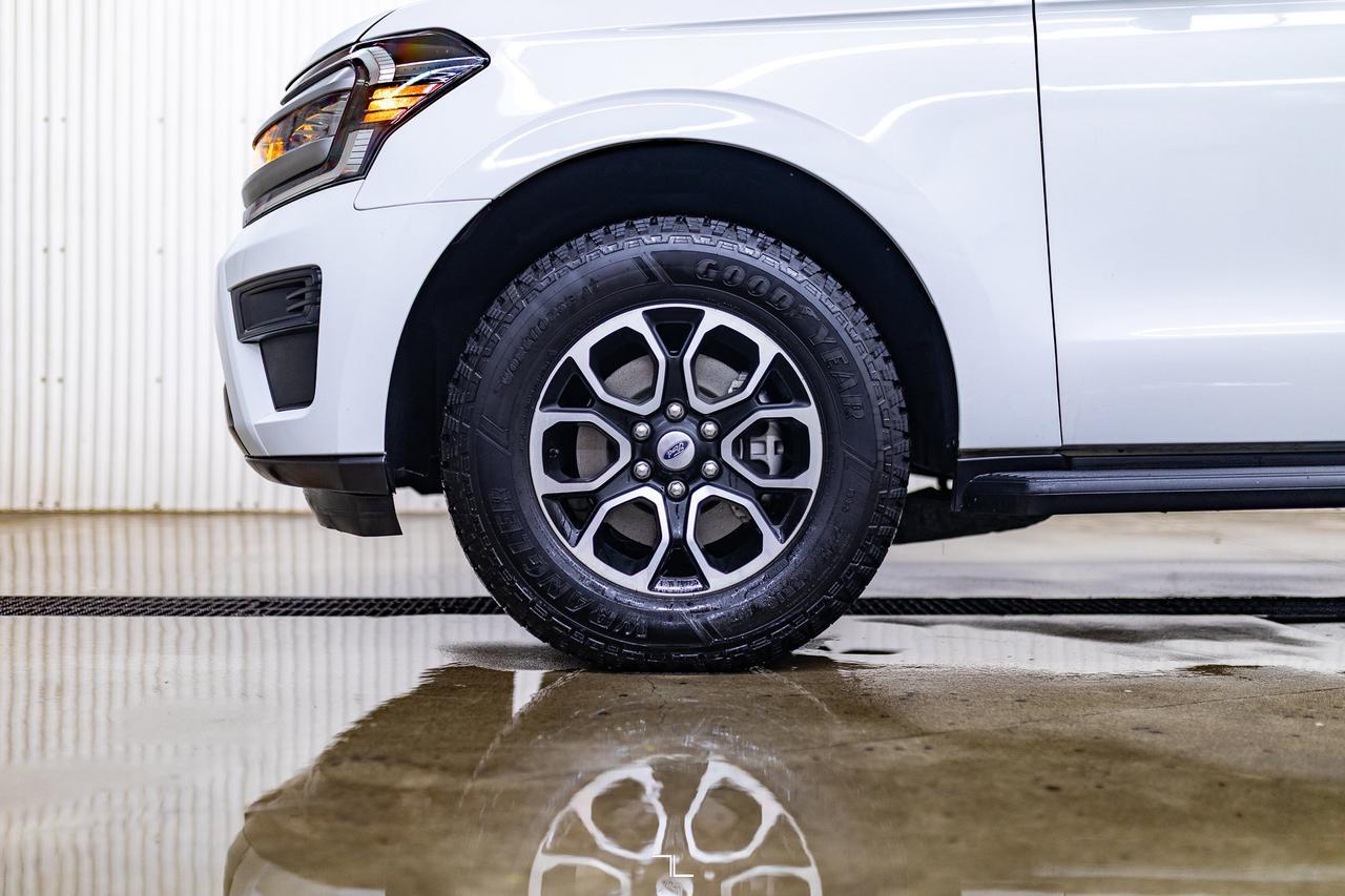 2023 Ford Expedition AWD XLT Nav BCam PSeat Red Deer AB