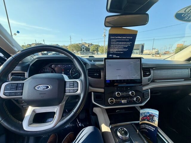 2023 Ford Expedition Limited  TX