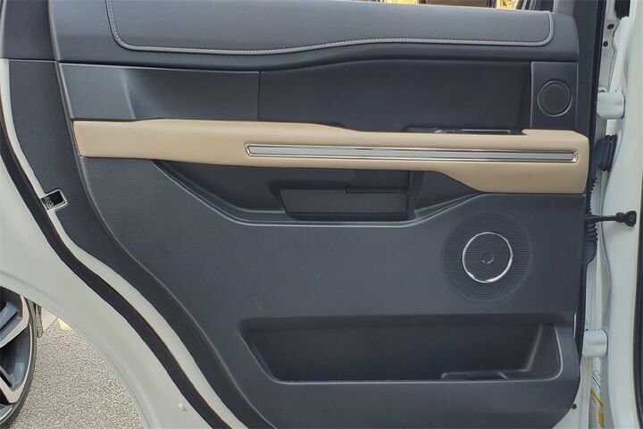 2023 Ford Expedition Limited  TX