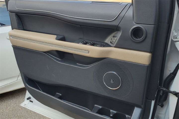 2023 Ford Expedition Limited  TX