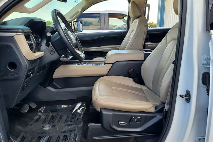 2023 Ford Expedition Limited  TX