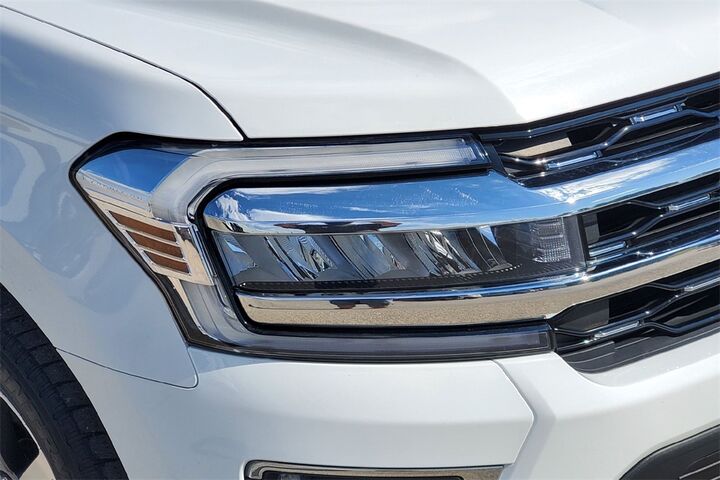 2023 Ford Expedition Limited  TX