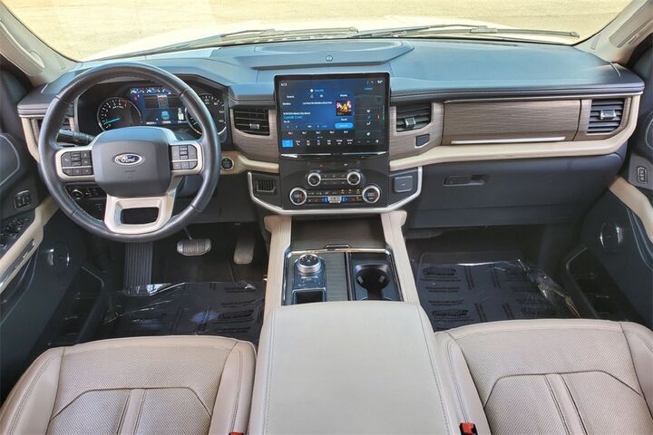 2023 Ford Expedition Limited  TX