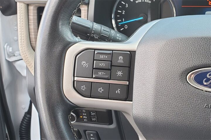2023 Ford Expedition Limited  TX