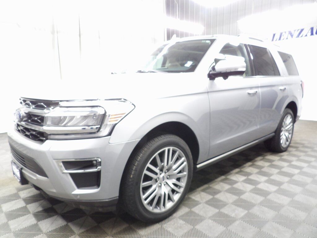 2023 Ford Expedition Limited 4WD 7 Passenger Fond du Lac WI