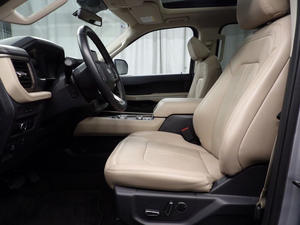 2023 Ford Expedition Limited 4WD 7 Passenger Fond du Lac WI