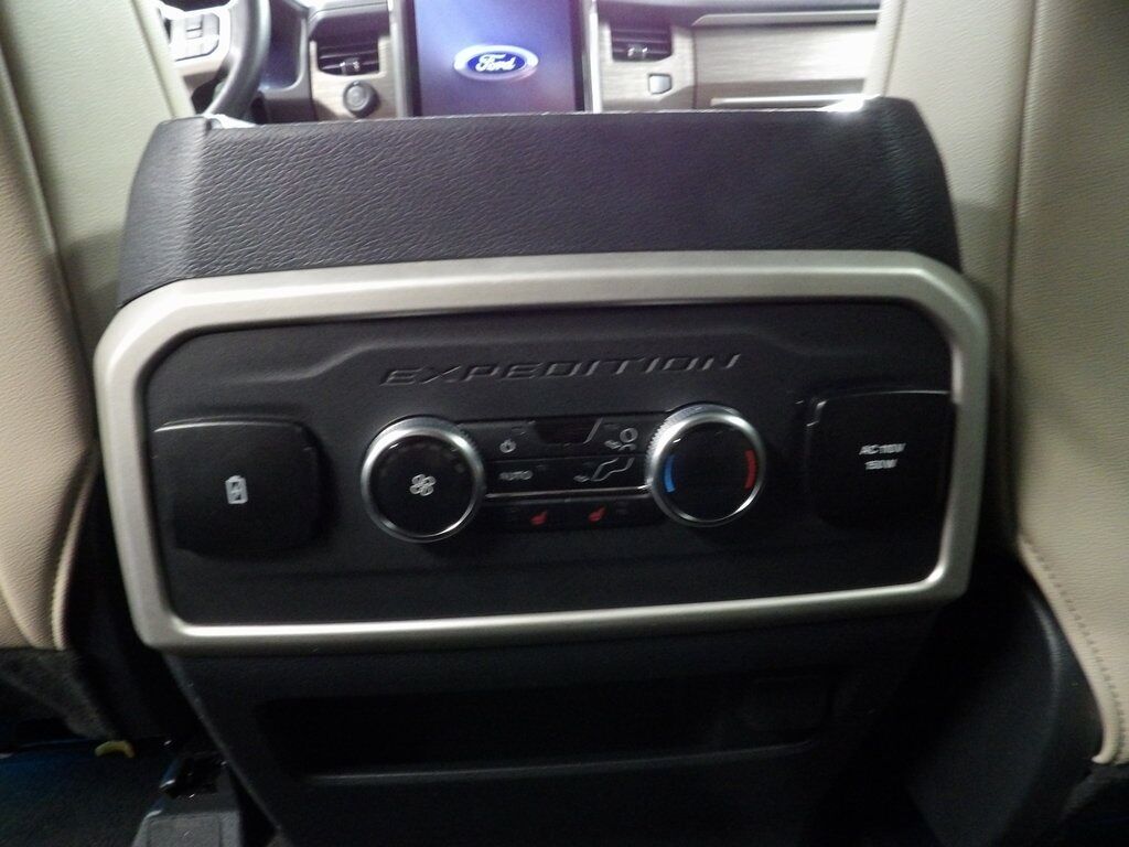 2023 Ford Expedition Limited 4WD 7 Passenger Fond du Lac WI