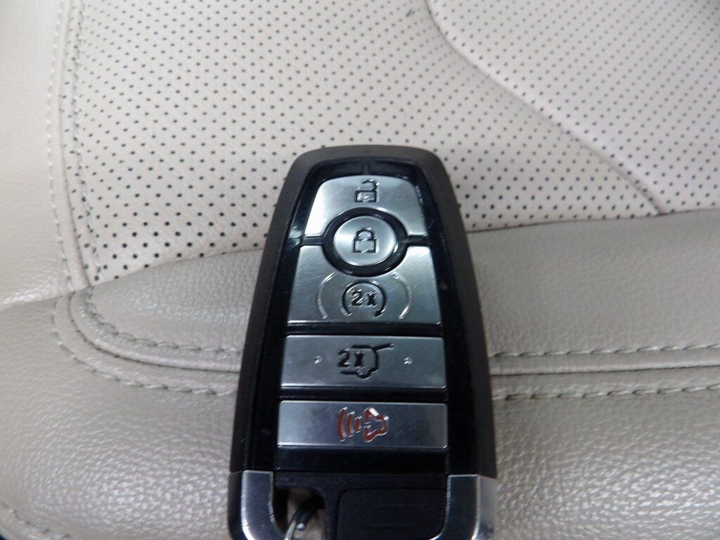 2023 Ford Expedition Limited 4WD 7 Passenger Fond du Lac WI