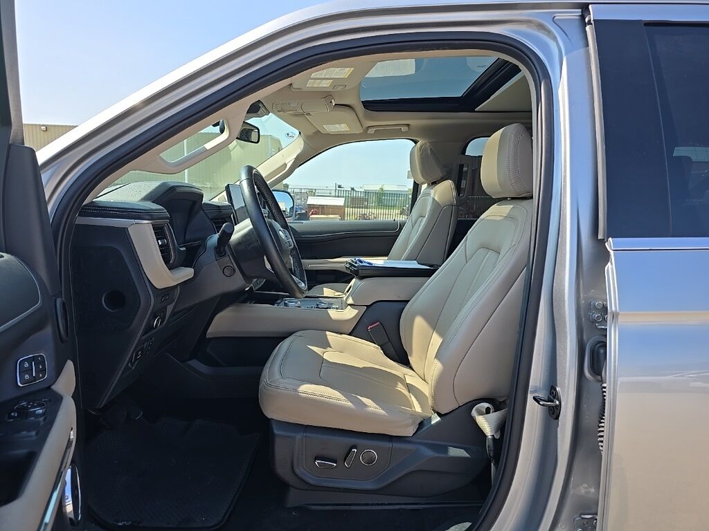 2023 Ford Expedition Limited 4WD 7 Passenger Fond du Lac WI