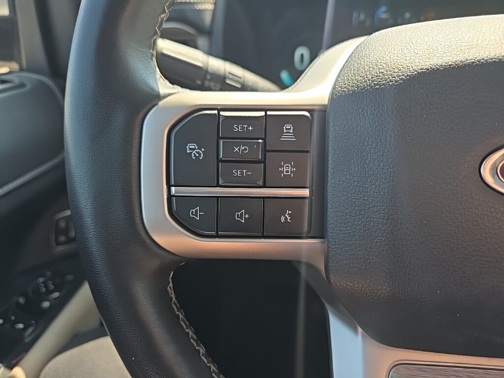 2023 Ford Expedition Limited 4WD 7 Passenger Fond du Lac WI