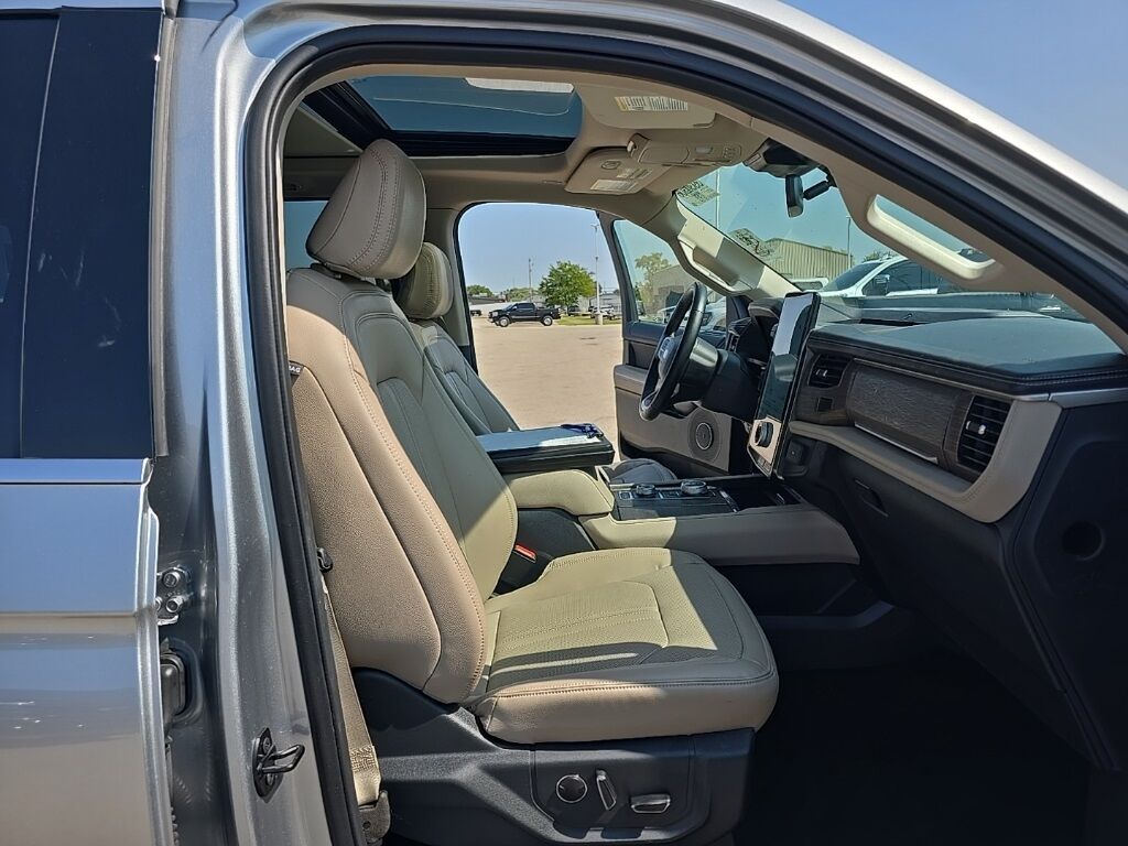 2023 Ford Expedition Limited 4WD 7 Passenger Fond du Lac WI