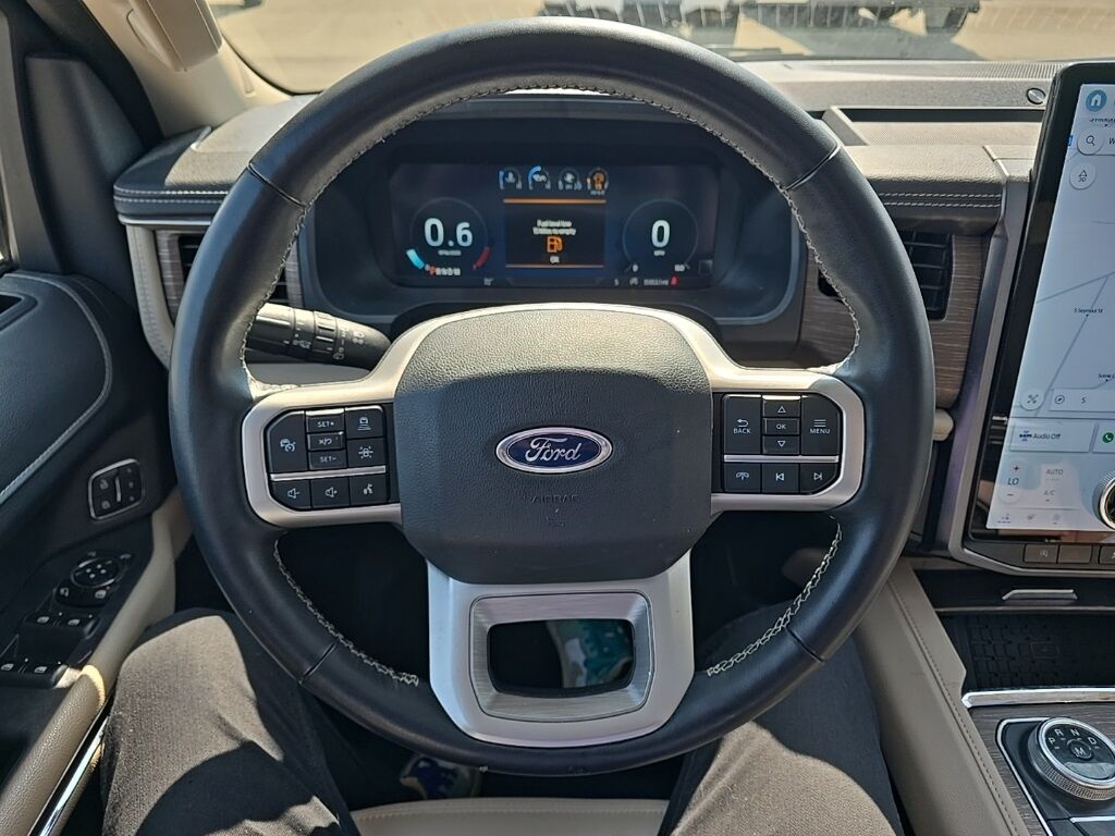 2023 Ford Expedition Limited 4WD 7 Passenger Fond du Lac WI