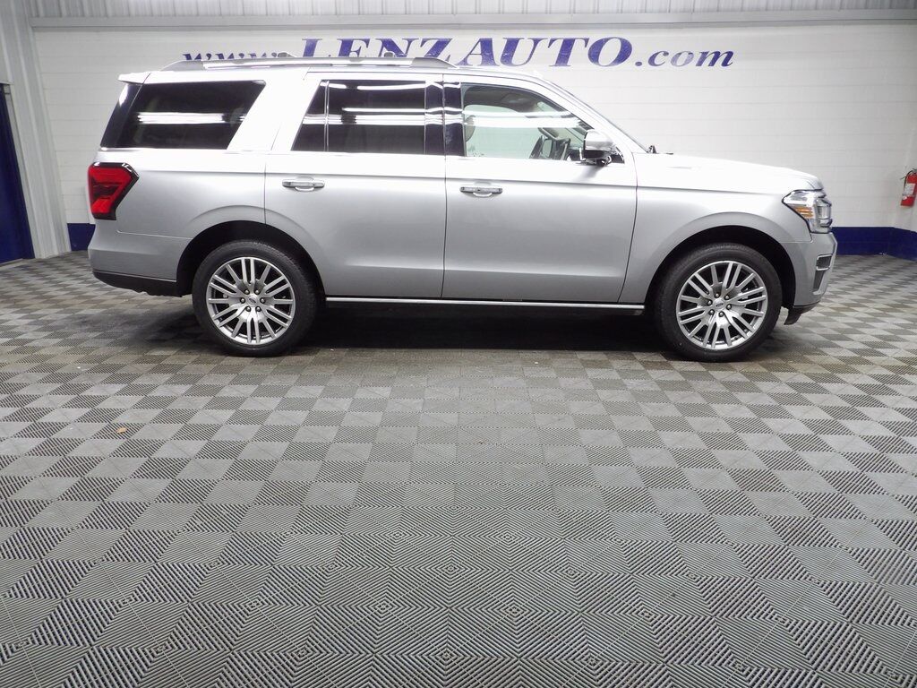 2023 Ford Expedition Limited 4WD 7 Passenger Fond du Lac WI