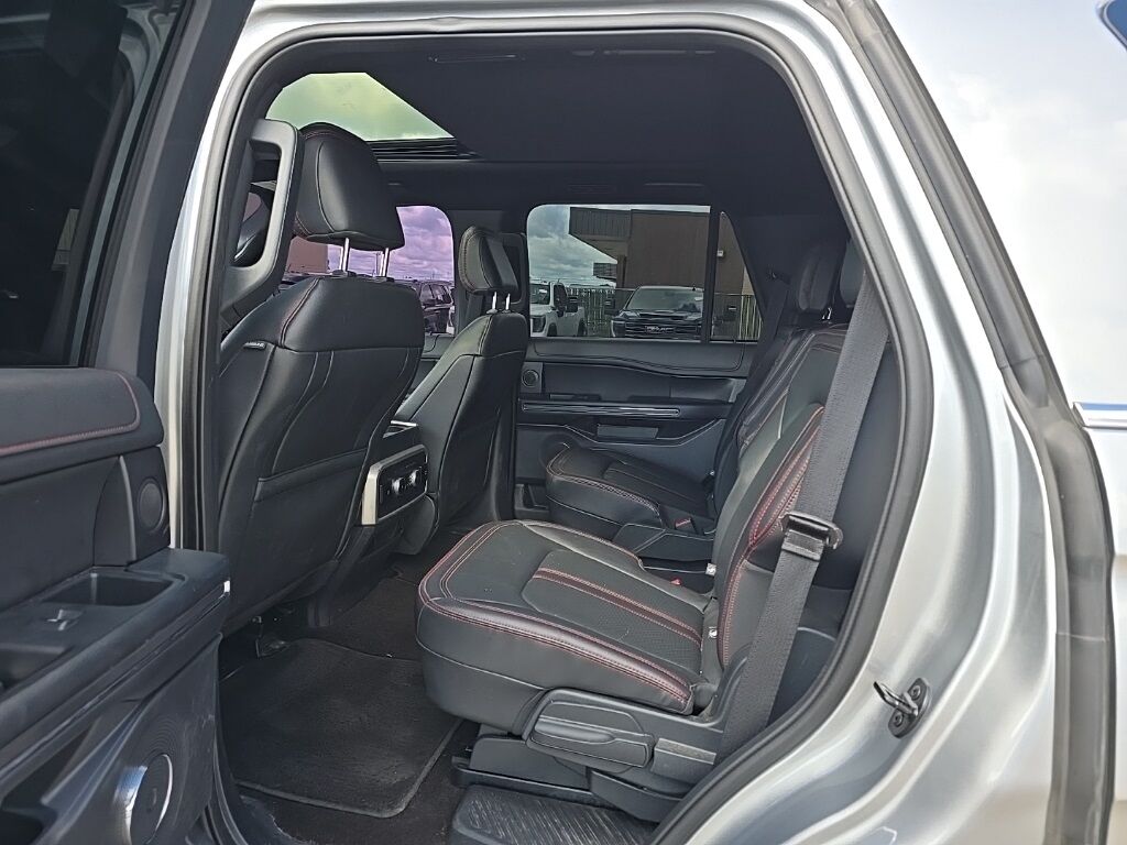 2023 Ford Expedition Limited 4WD 7 Passenger Minocqua WI