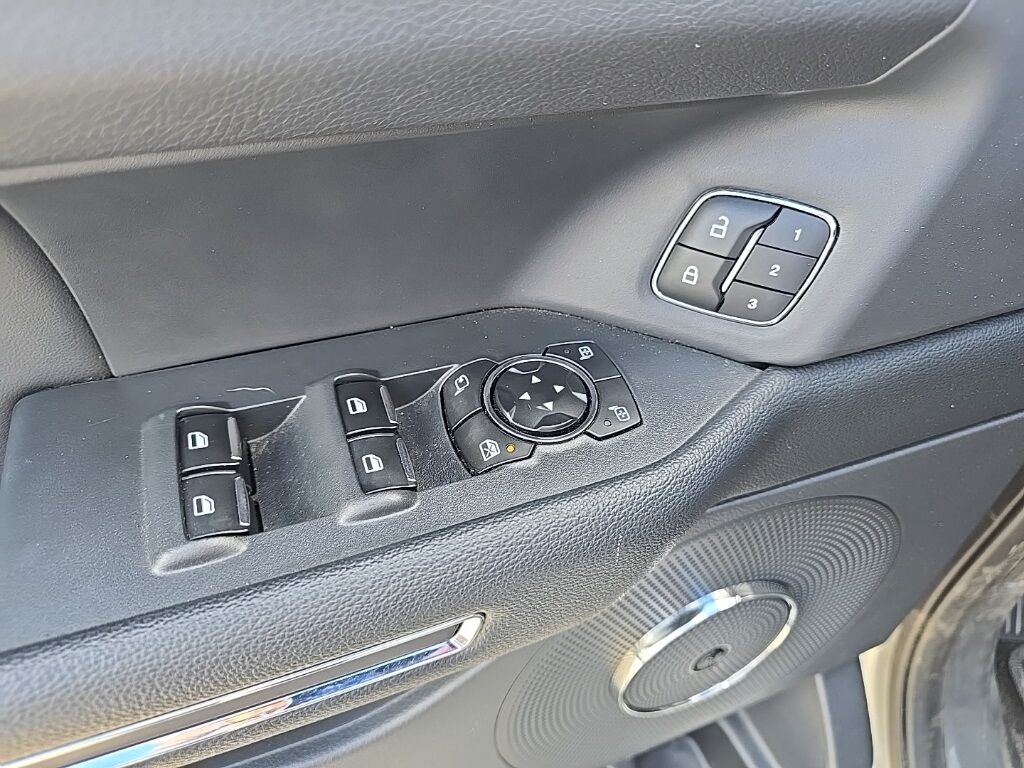 2023 Ford Expedition Limited 4WD 7 Passenger Minocqua WI