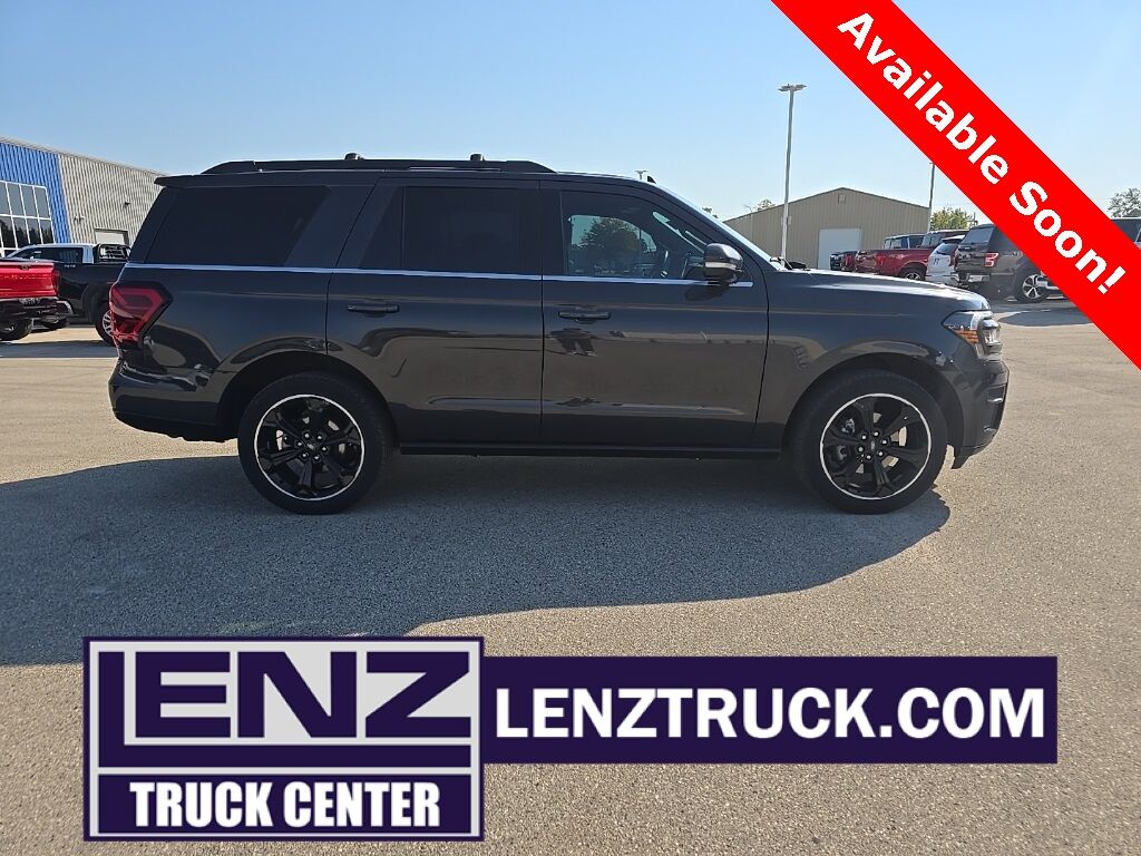 2023 Ford Expedition Limited 4WD 7 Passenger Minocqua WI