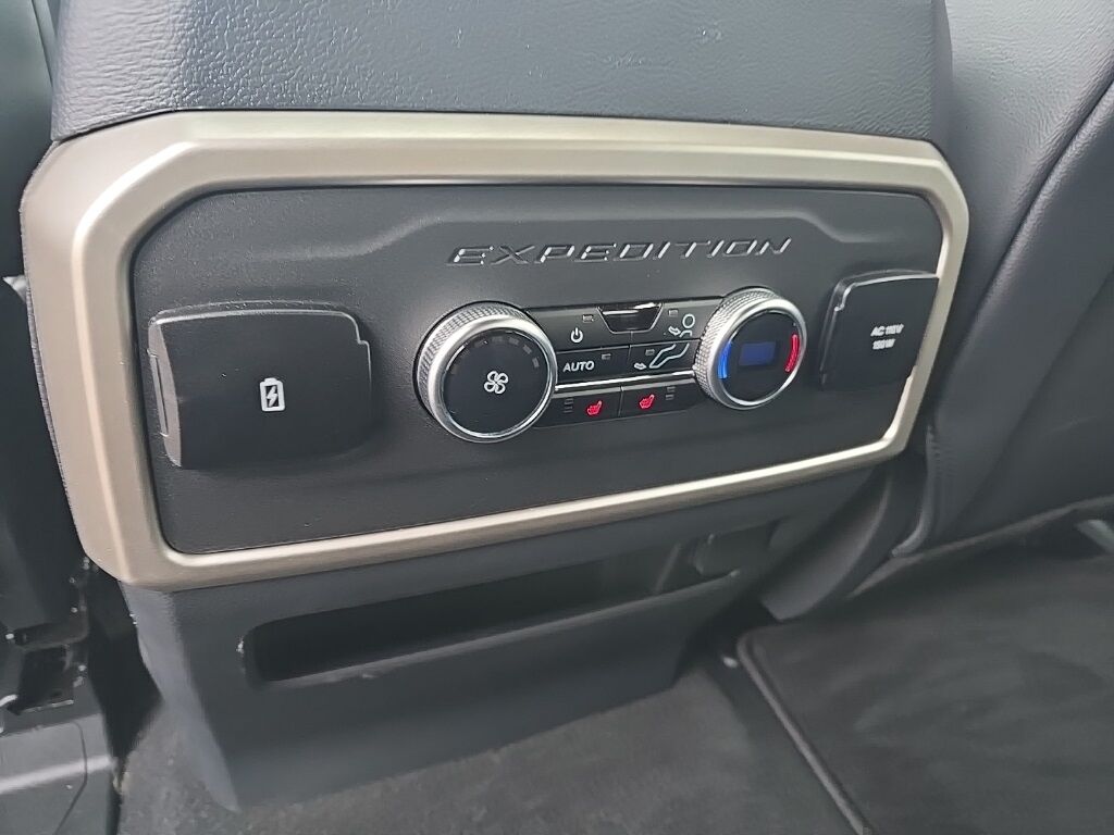 2023 Ford Expedition Limited 4WD 7 Passenger Minocqua WI