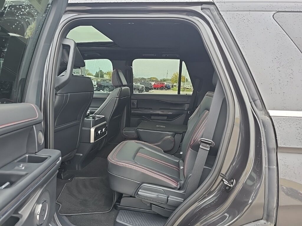 2023 Ford Expedition Limited 4WD 7 Passenger Minocqua WI