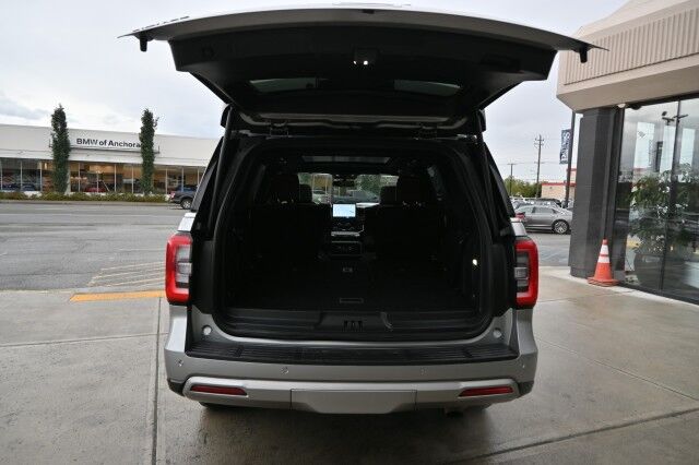 2023 Ford Expedition Limited / 4X4 / Auto Start / Heated & Cooled Leather Seats / Heated Steering Wheel / Panoramic Sunroof / NAV / B&O Speakers / Adaptive Cruise / Lane Depart & Blind Spot / Rear Captain Chairs / 3rd Row / Seats 7 / 1-Owner Anchorage AK