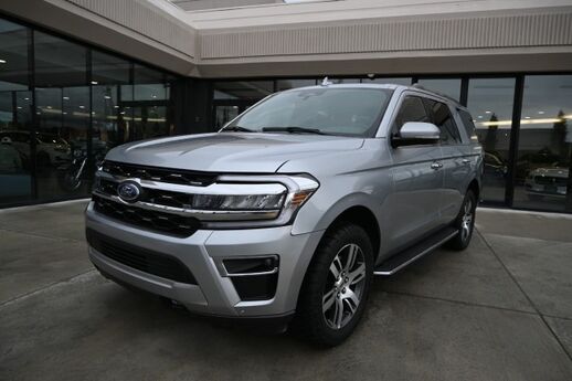 2023 Ford Expedition Limited / 4X4 / Auto Start / Heated & Cooled Leather Seats / Heated Steering Wheel / Panoramic Sunroof / NAV / B&O Speakers / Adaptive Cruise / Lane Depart & Blind Spot / Rear Captain Chairs / 3rd Row / Seats 7 / 1-Owner Anchorage AK