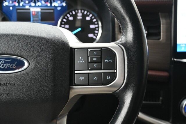 2023 Ford Expedition Limited / 4X4 / Auto Start / Heated & Cooled Leather Seats / Heated Steering Wheel / Panoramic Sunroof / NAV / B&O Speakers / Adaptive Cruise / Lane Depart & Blind Spot / Rear Captain Chairs / 3rd Row / Seats 7 / 1-Owner Anchorage AK