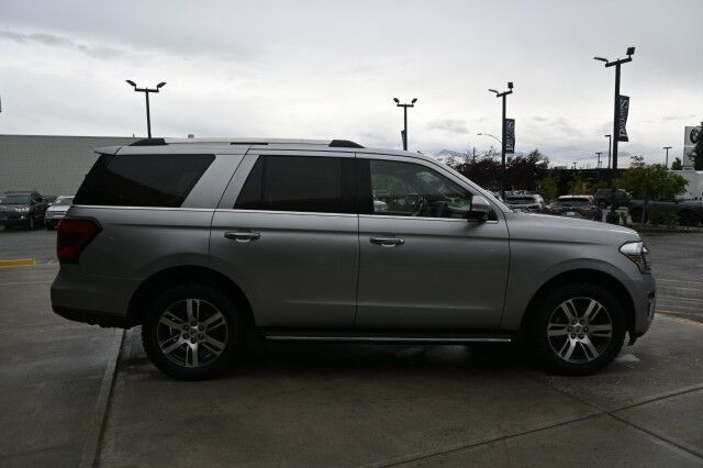 2023 Ford Expedition Limited / 4X4 / Auto Start / Heated & Cooled Leather Seats / Heated Steering Wheel / Sunroof / NAV / B&O Speakers / Adaptive Cruise / Lane Depart & Blind Spot / Rear Captain Chairs / 3rd Row / Seats 7 / 1-Owner Anchorage AK