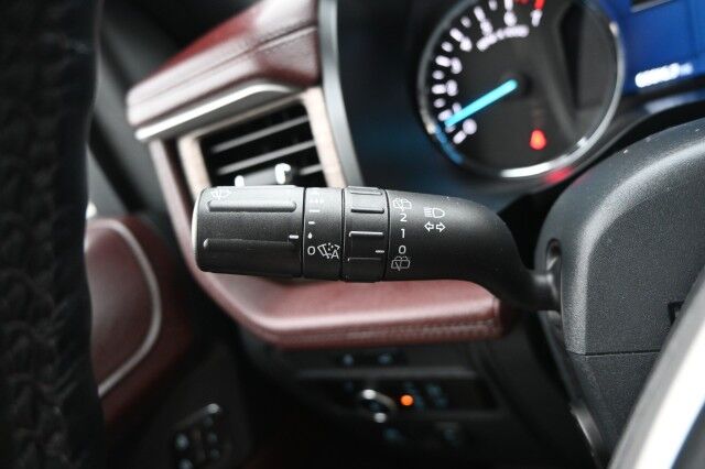 2023 Ford Expedition Limited / 4X4 / Auto Start / Heated & Cooled Leather Seats / Heated Steering Wheel / Sunroof / NAV / B&O Speakers / Adaptive Cruise / Lane Depart & Blind Spot / Rear Captain Chairs / 3rd Row / Seats 7 / 1-Owner Anchorage AK