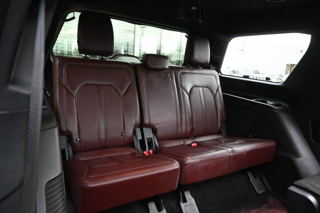 2023 Ford Expedition Limited / 4X4 / Auto Start / Heated & Cooled Leather Seats / Heated Steering Wheel / Sunroof / NAV / B&O Speakers / Adaptive Cruise / Lane Depart & Blind Spot / Rear Captain Chairs / 3rd Row / Seats 7 / 1-Owner Anchorage AK