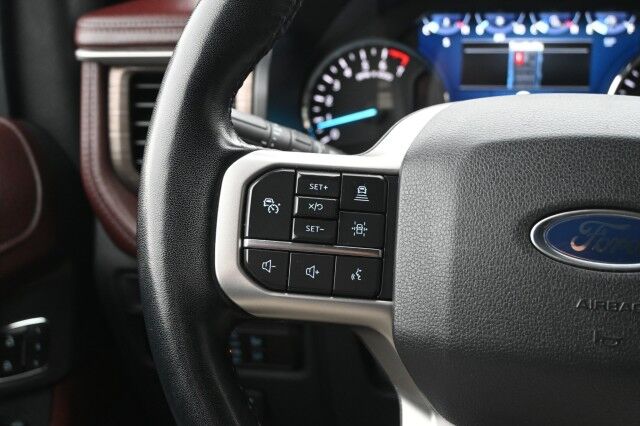 2023 Ford Expedition Limited / 4X4 / Auto Start / Heated & Cooled Leather Seats / Heated Steering Wheel / Sunroof / NAV / B&O Speakers / Adaptive Cruise / Lane Depart & Blind Spot / Rear Captain Chairs / 3rd Row / Seats 7 / 1-Owner Anchorage AK