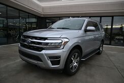 2023_Ford_Expedition_Limited / 4X4 / Auto Start / Heated & Cooled Leather Seats / Heated Steering Wheel / Sunroof / NAV / B&O Speakers / Adaptive Cruise / Lane Depart & Blind Spot / Rear Captain Chairs / 3rd Row / Seats 7 / 1-Owner_ Anchorage AK