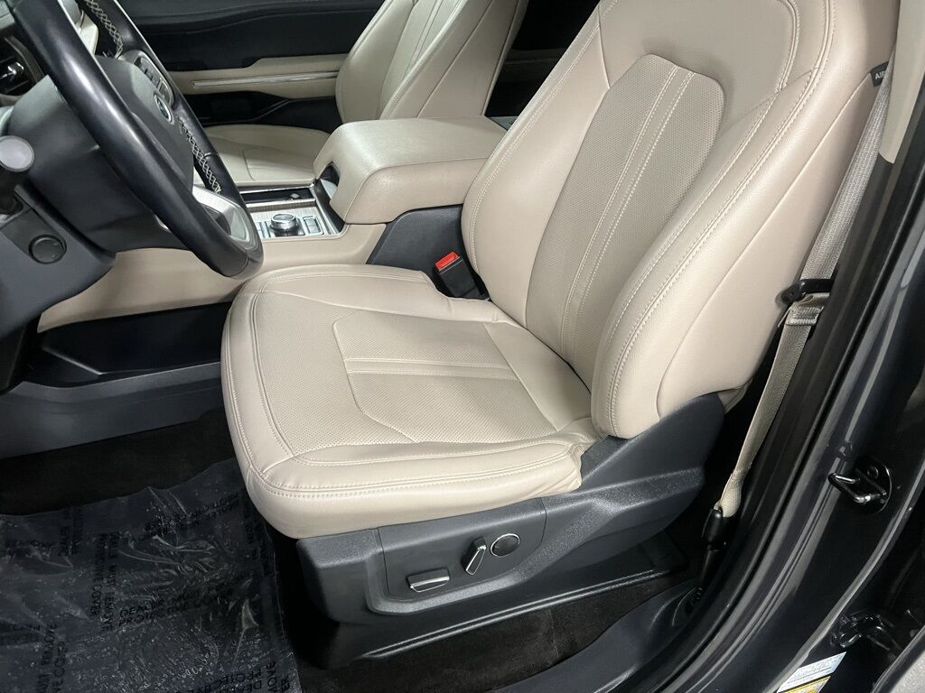 2023 Ford Expedition Limited Highlands Ranch CO
