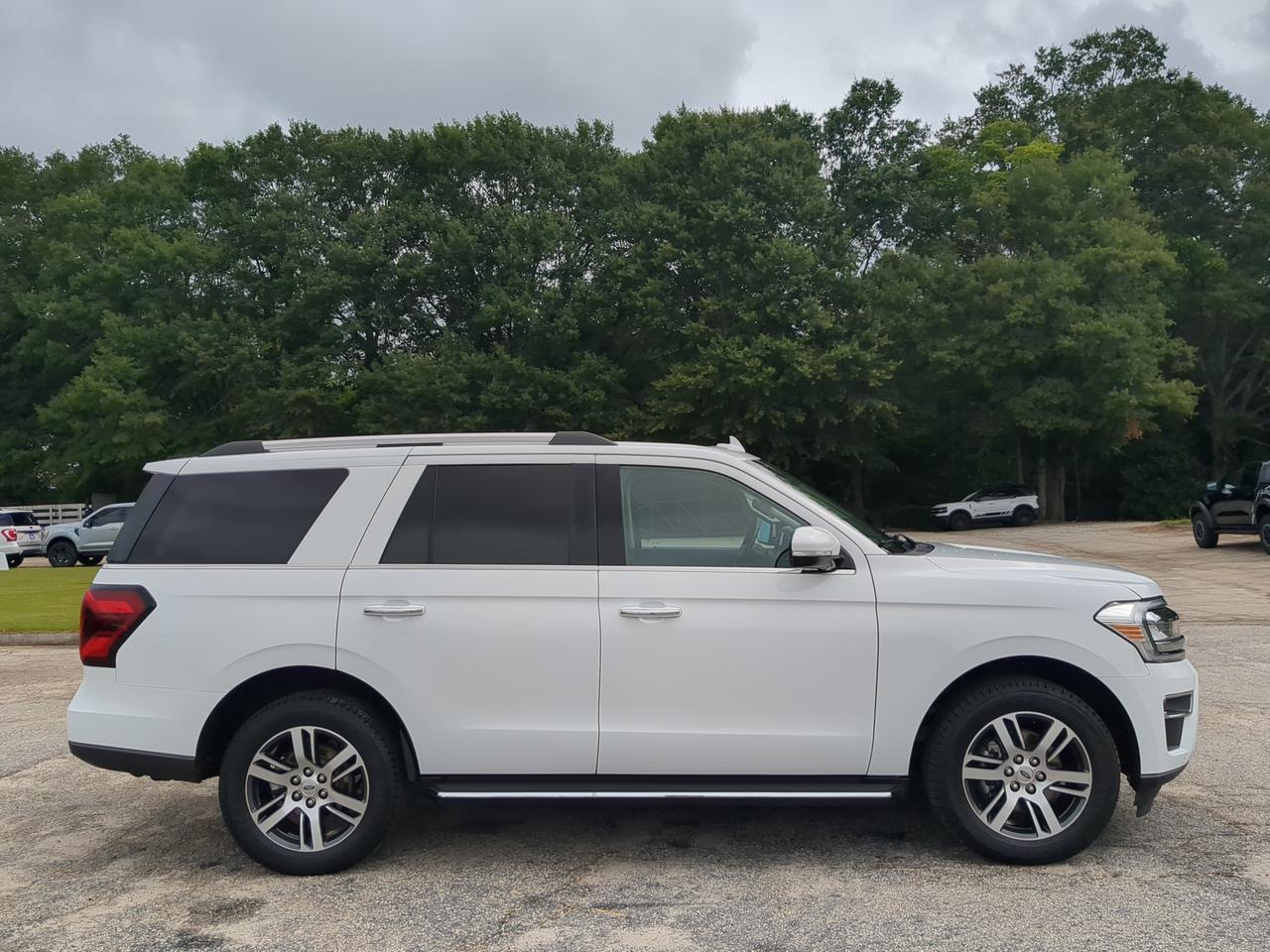 2023 Ford Expedition Limited Appleton WI