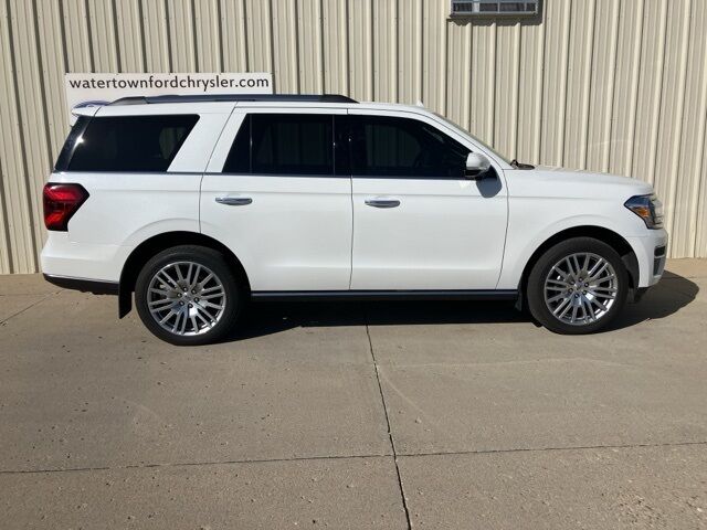 2023 Ford Expedition Limited Watertown SD