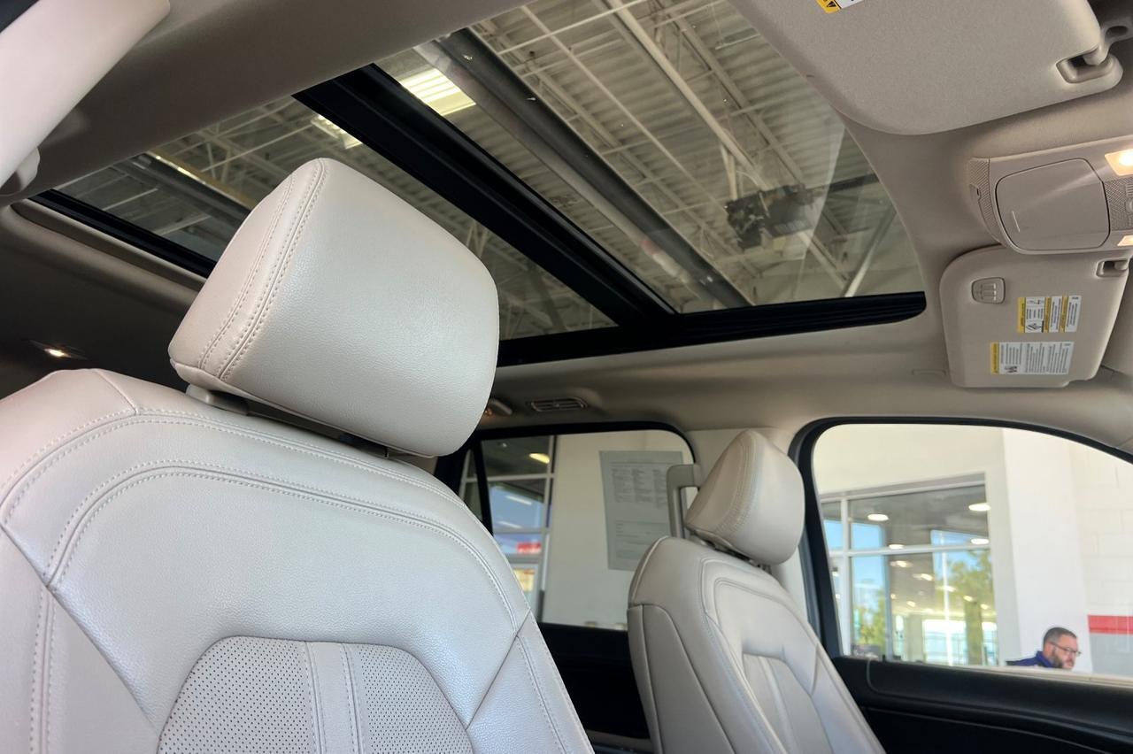 2023 Ford Expedition Limited Ontario OR