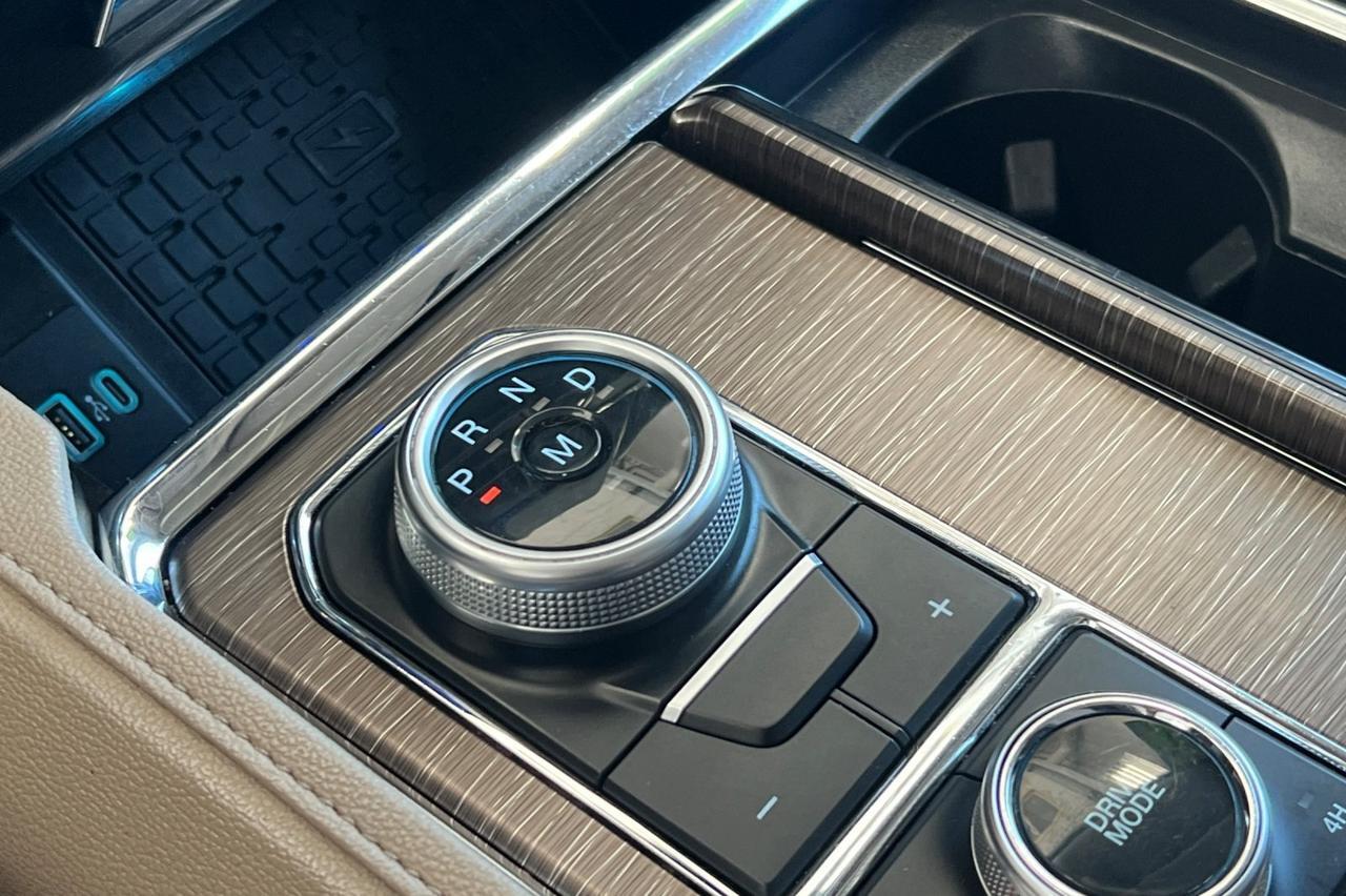 2023 Ford Expedition Limited Ontario OR