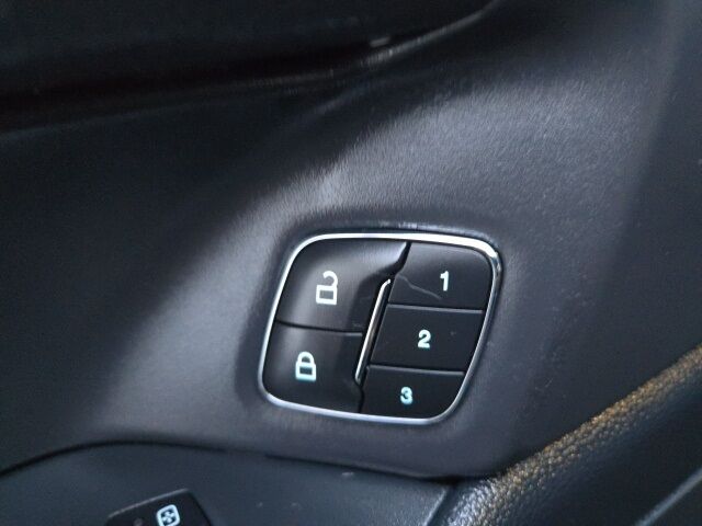 2023 Ford Expedition Limited West Burlington IA