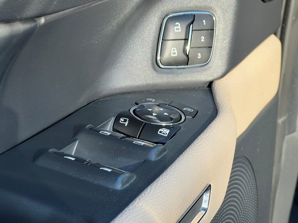 2023 Ford Expedition Limited Warrenton VA