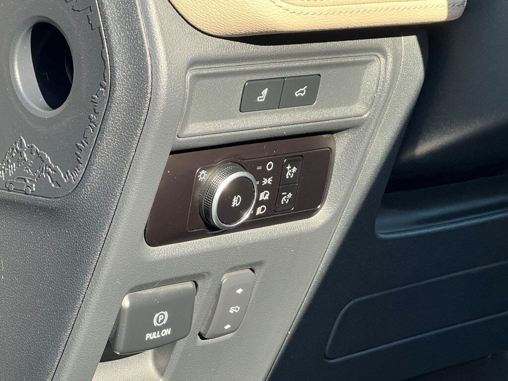 2023 Ford Expedition Limited Warrenton VA