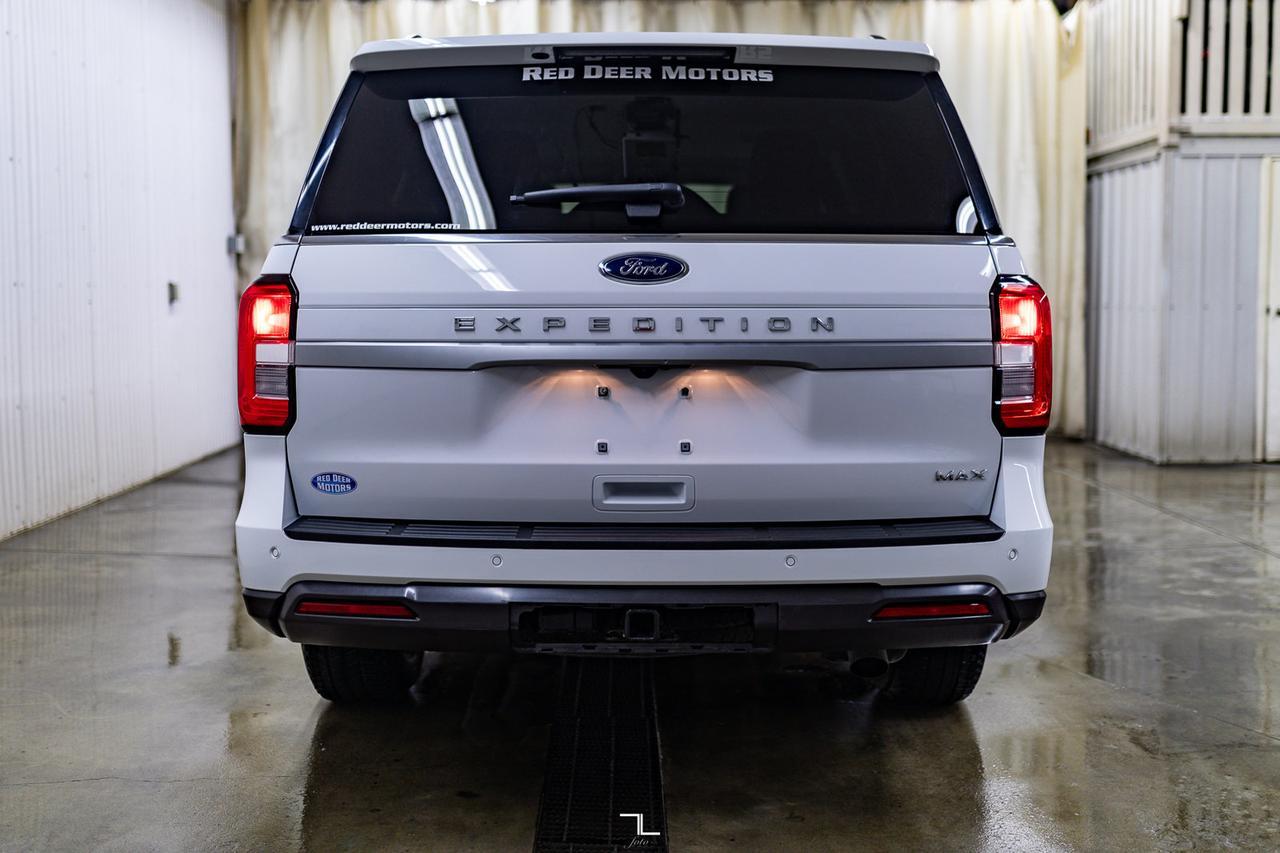 2023 Ford Expedition Max 4x4 SSV Nav Bcam 3rd Row Red Deer AB