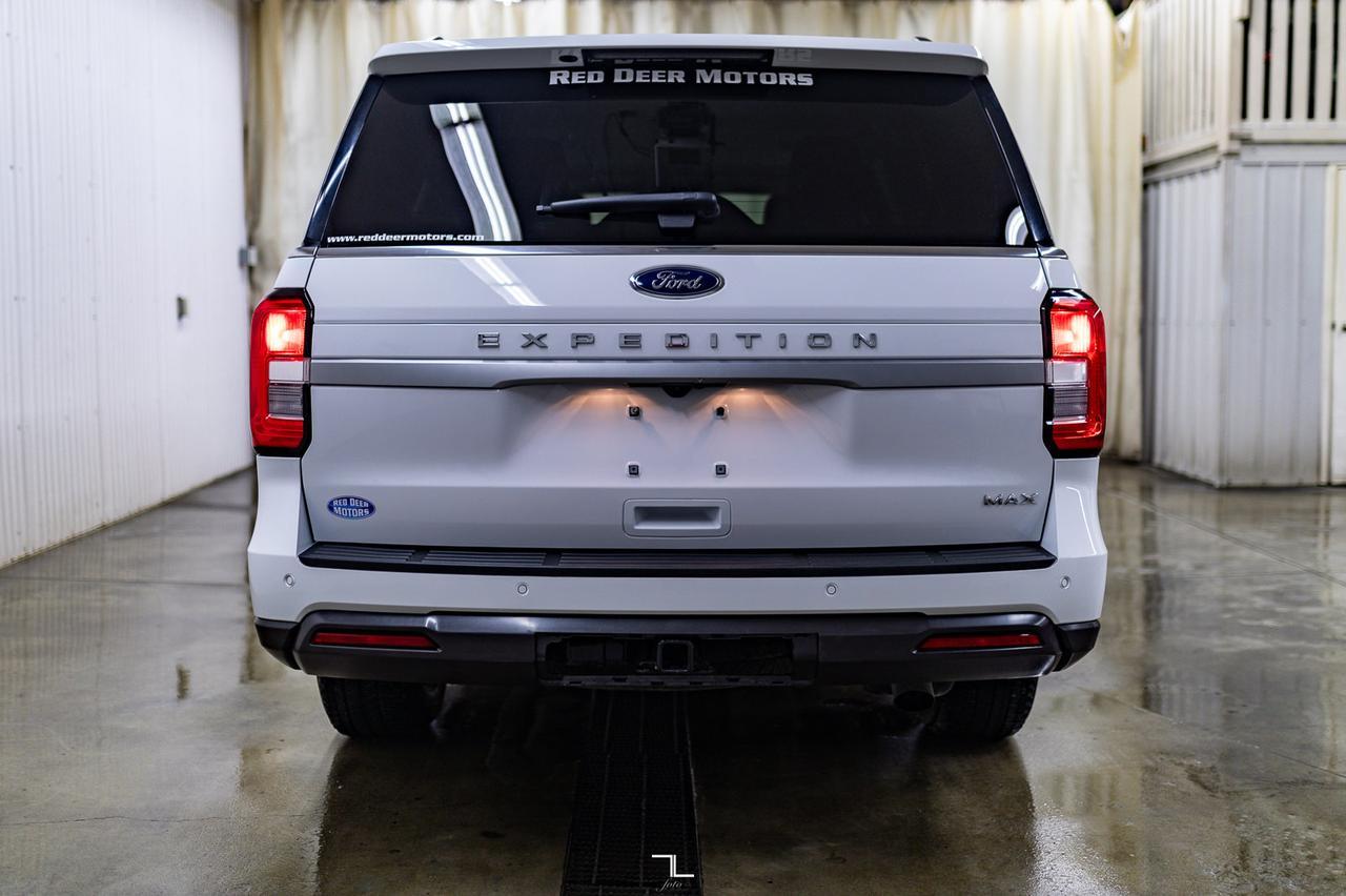 2023 Ford Expedition Max 4x4 SSV Nav Bcam 3rd Row Red Deer AB