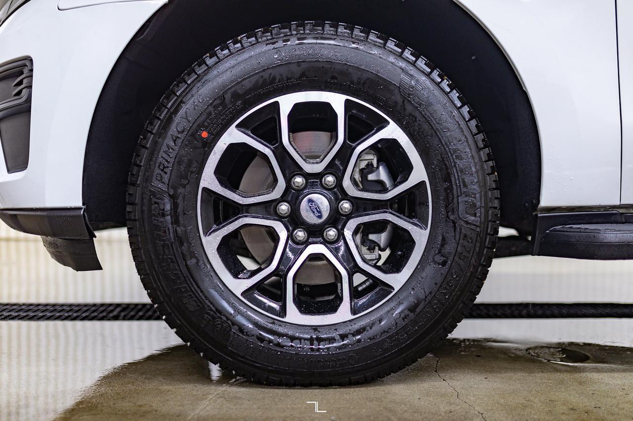 2023 Ford Expedition Max 4x4 SSV Nav Bcam 3rd Row Red Deer AB