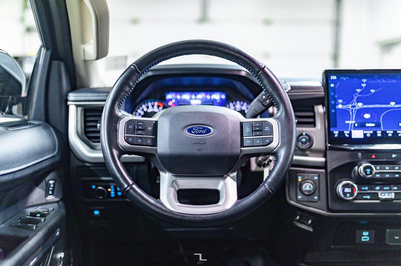 2023 Ford Expedition Max 4x4 SSV Nav Bcam 3rd Row Red Deer AB