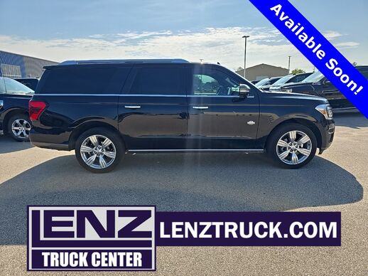 2023_Ford_Expedition Max_King Ranch 4WD 7 Passenger_ Fond du Lac WI
