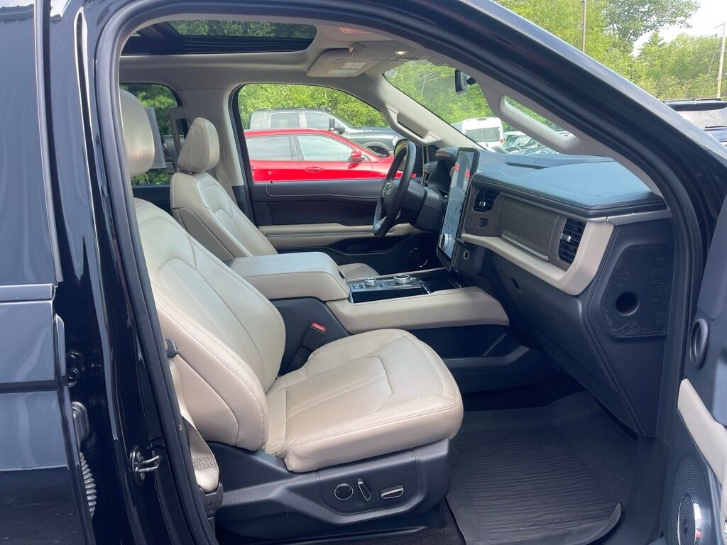 2023 Ford Expedition Max Limited Orange MA