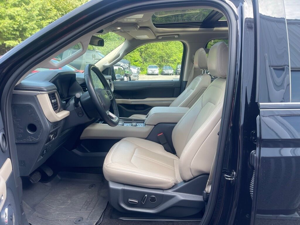 2023 Ford Expedition Max Limited Orange MA