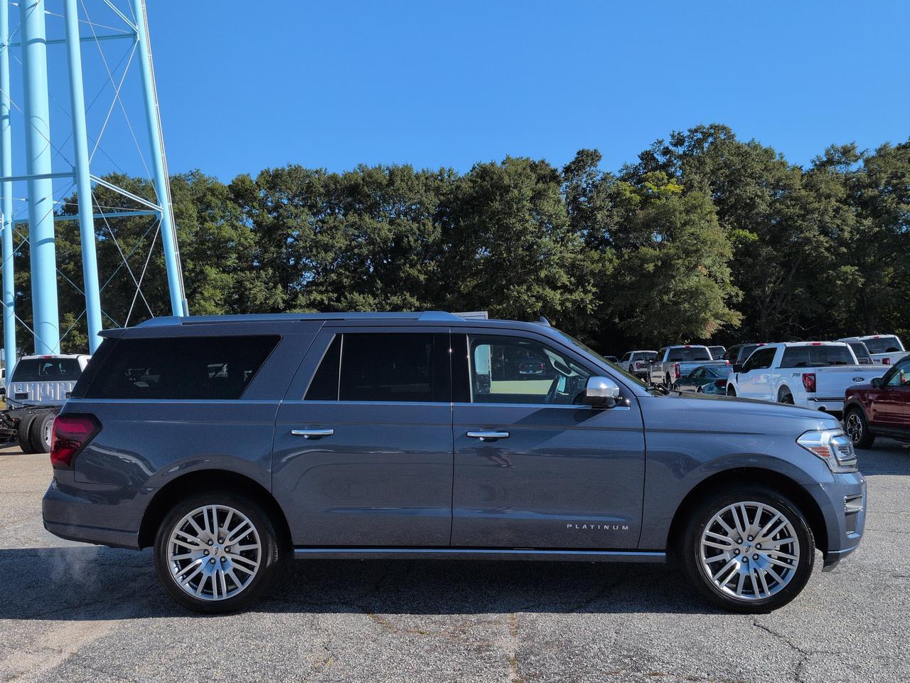 2023 Ford Expedition Max Platinum Appleton WI