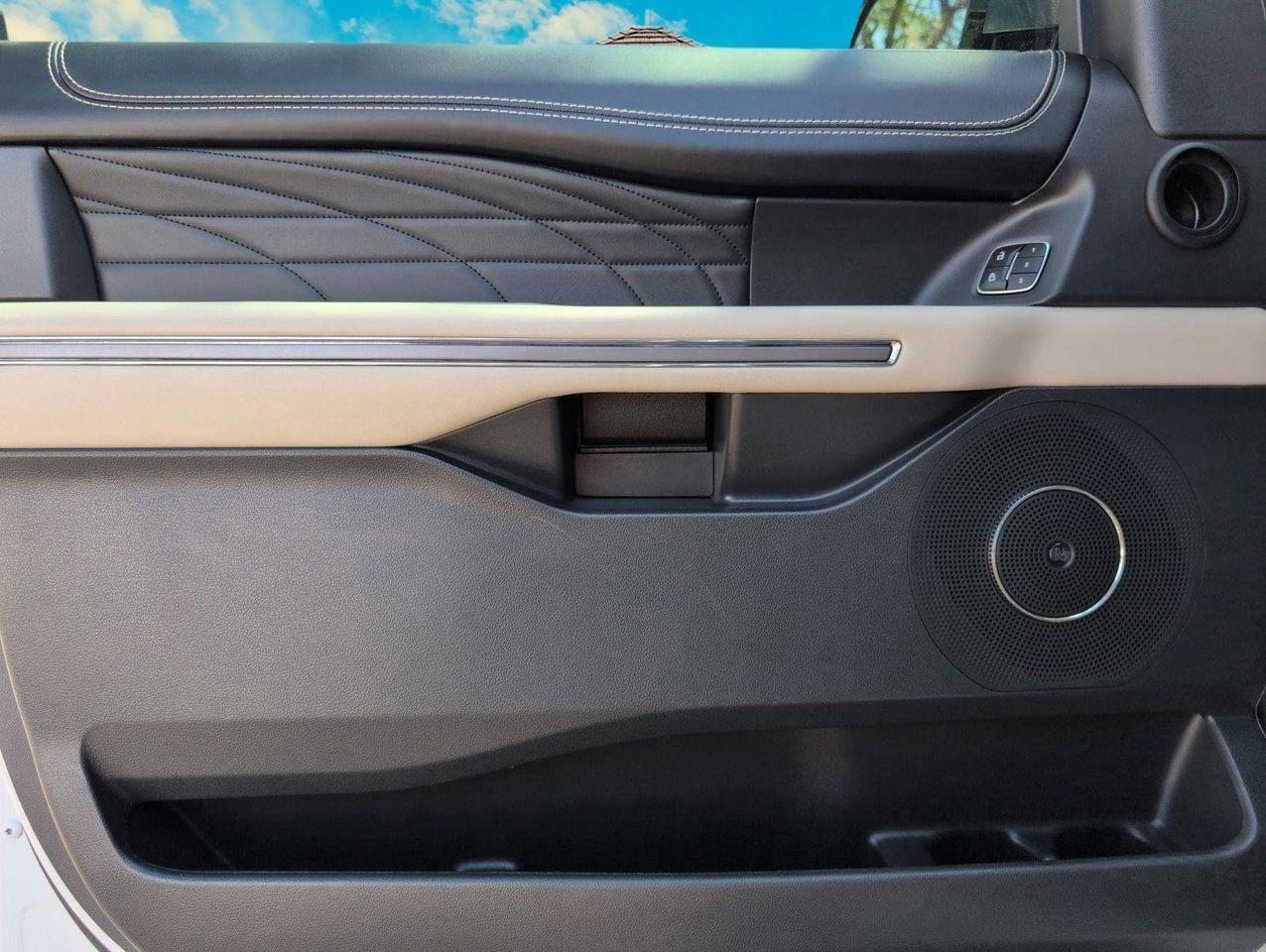 2023 Ford Expedition Max Platinum San Antonio TX